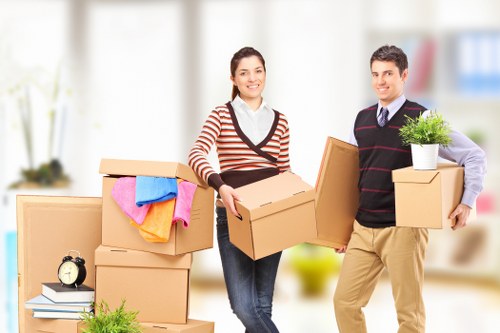Local moving truck suited to Watford home and business moves