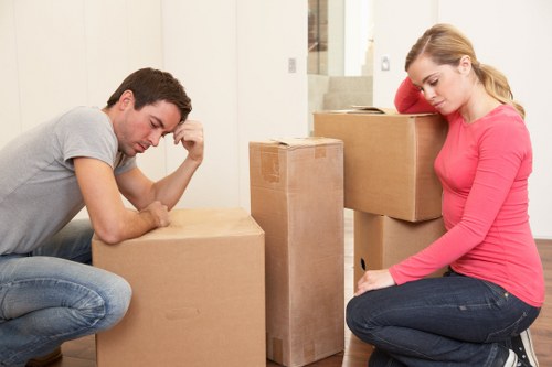 UK governing law and service terms document for removals